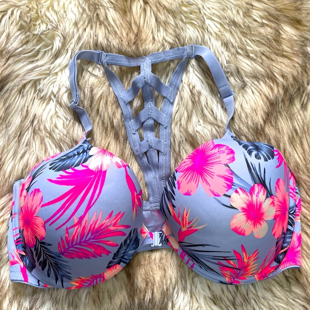Victoria’s Secret Pink Wear Everywhere Push Up